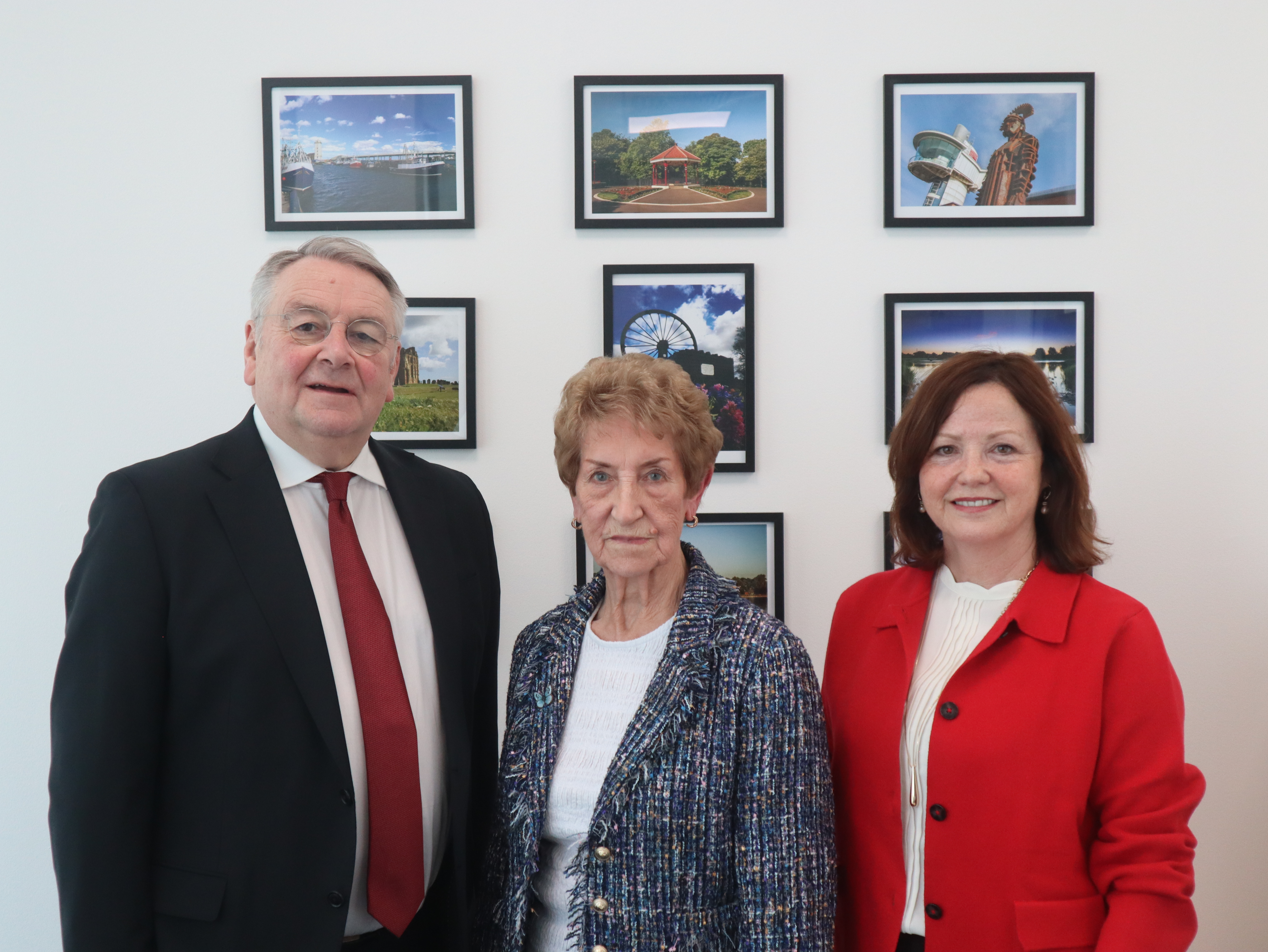 Sir Alan Campbell MP, Dame Norma Redfearn DBE and Elected Mayor Karen Clark