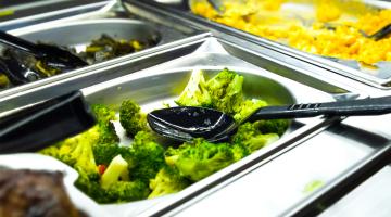 Image of broccoli in a meal warmer